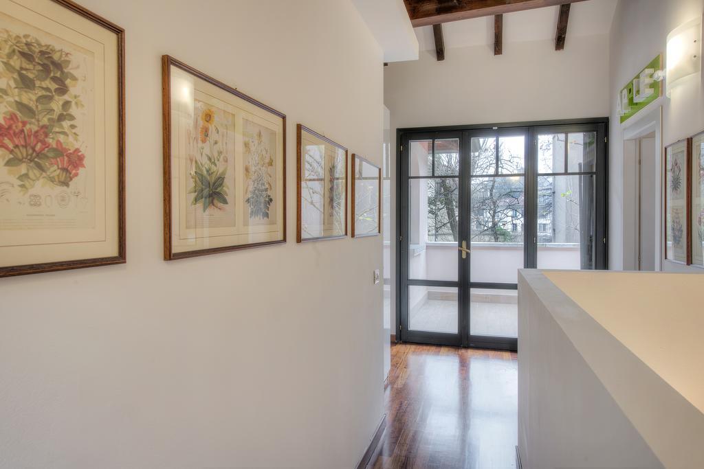 Suite Home Milano Fiera Exterior foto